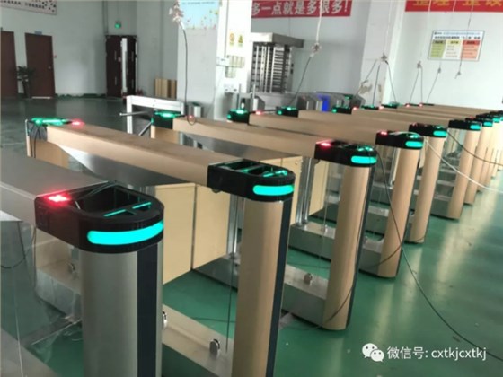 創(chuàng)新通科技-產能提高30倍+，超越客戶預期 山西財經大學應用案例： 寫字樓應用案例： 工廠組裝現場：